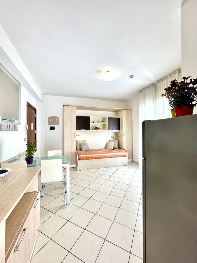 Residence Mareo Riccione Esterno foto