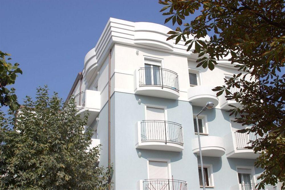 Residence Mareo Riccione Esterno foto