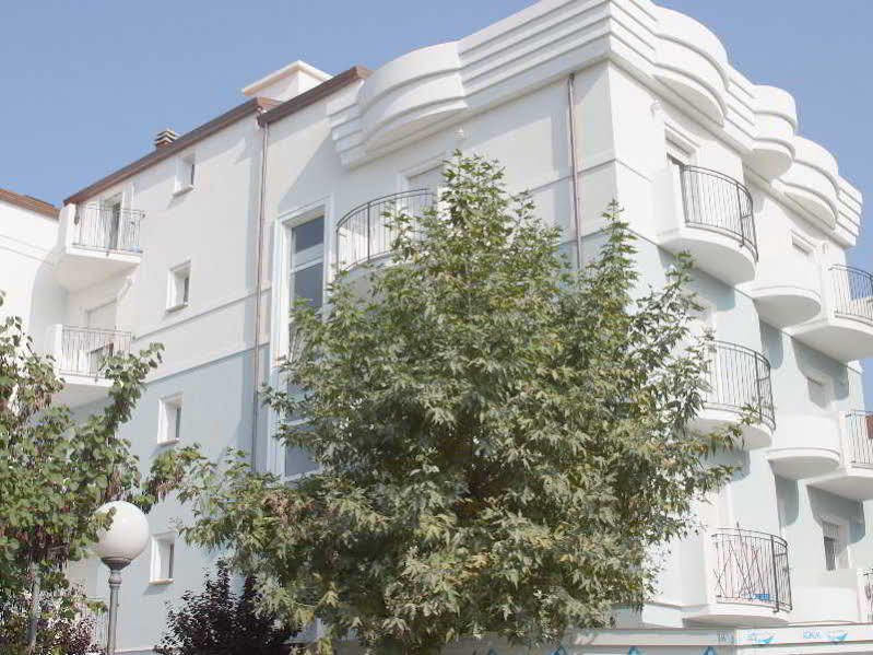 Residence Mareo Riccione Esterno foto